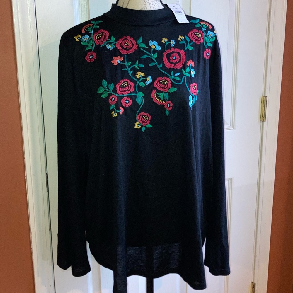 NWT Loft Embroidered Floral Mockneck Longsleeve Top Black Multicolor XLarge